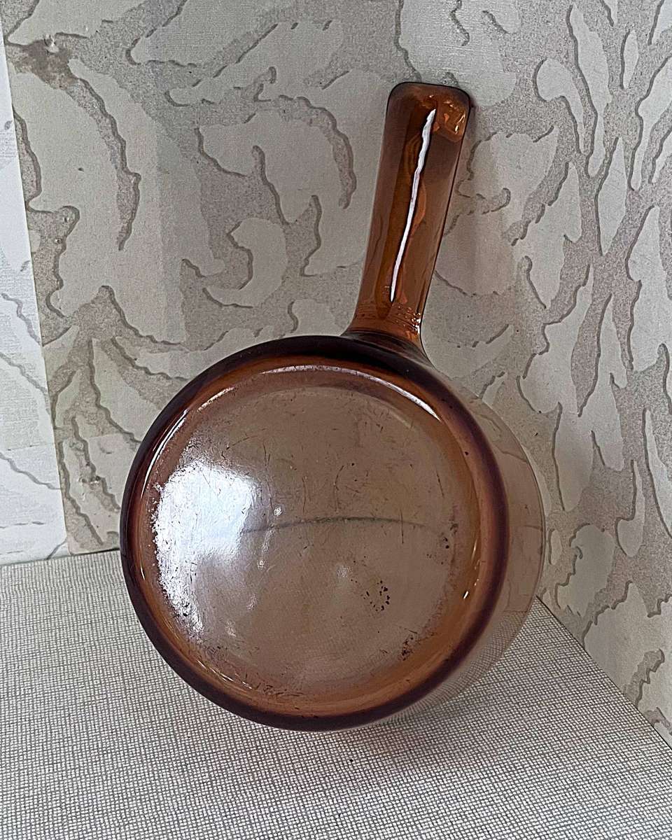 Vintage Corning Vision Ware 0.5L Saucepan with Spout.