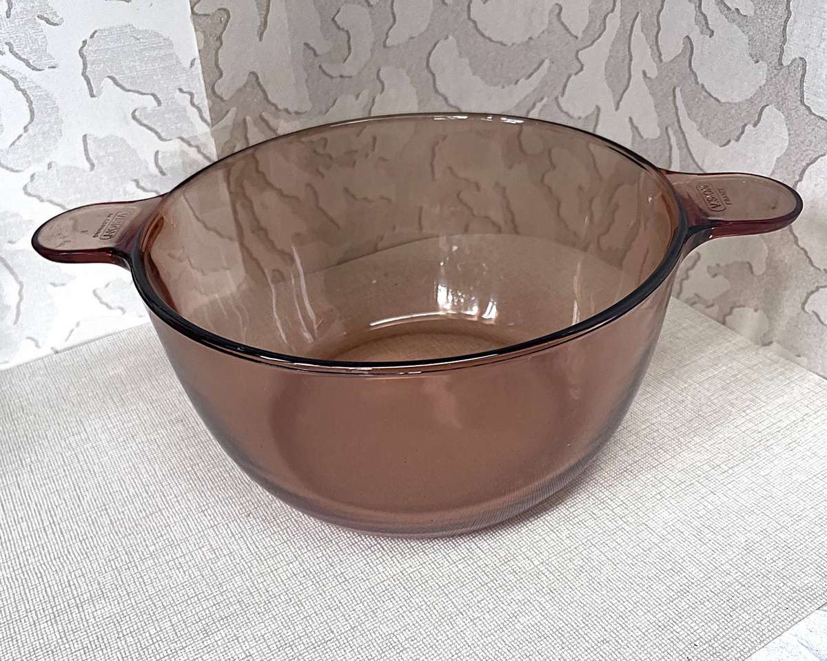 Vintage Corning Vision Ware 2.5L Casserole Dish