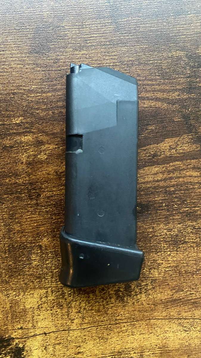 Glock 26, 10 + 2 magazine