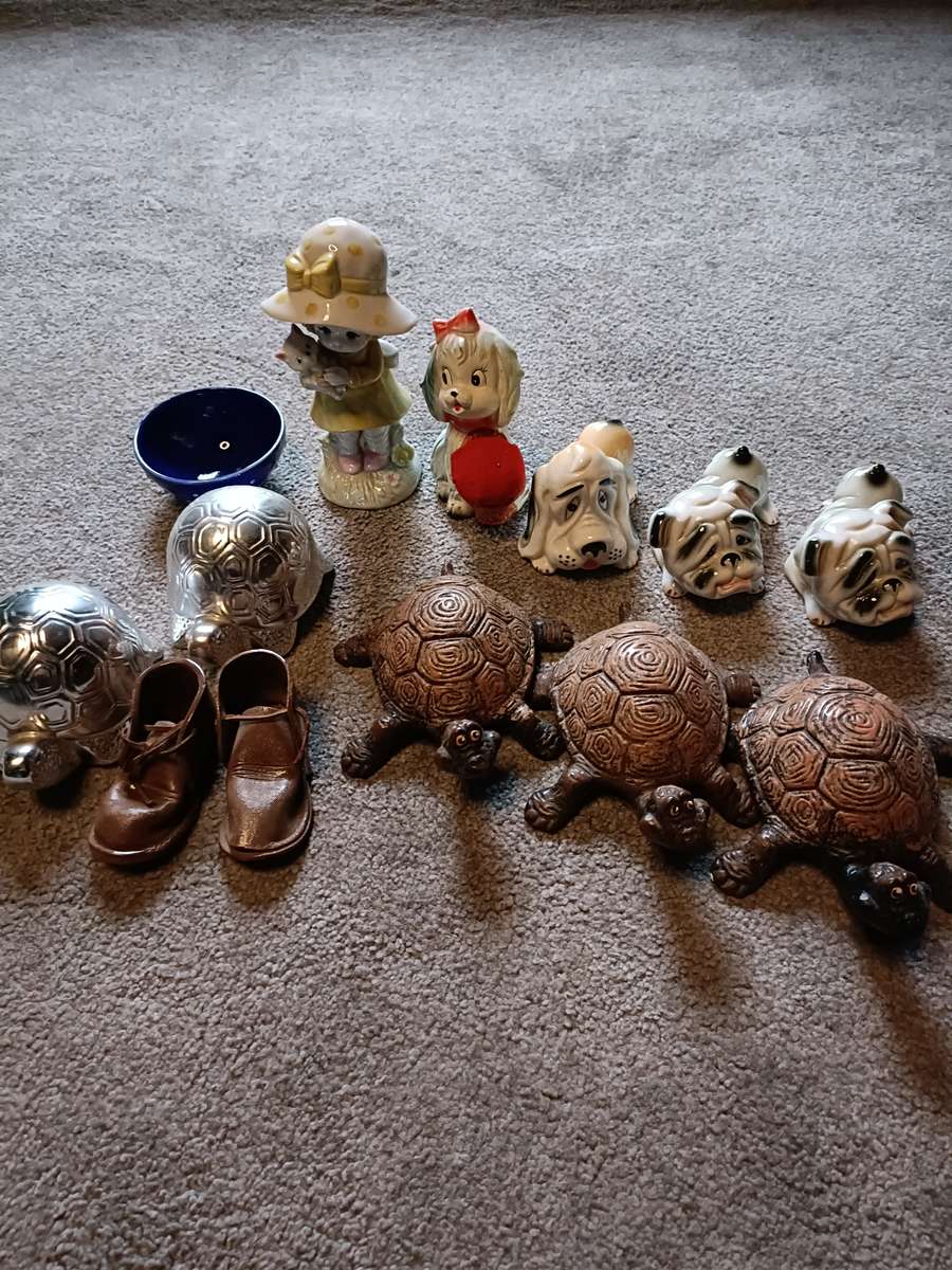 Vintage ornament lot