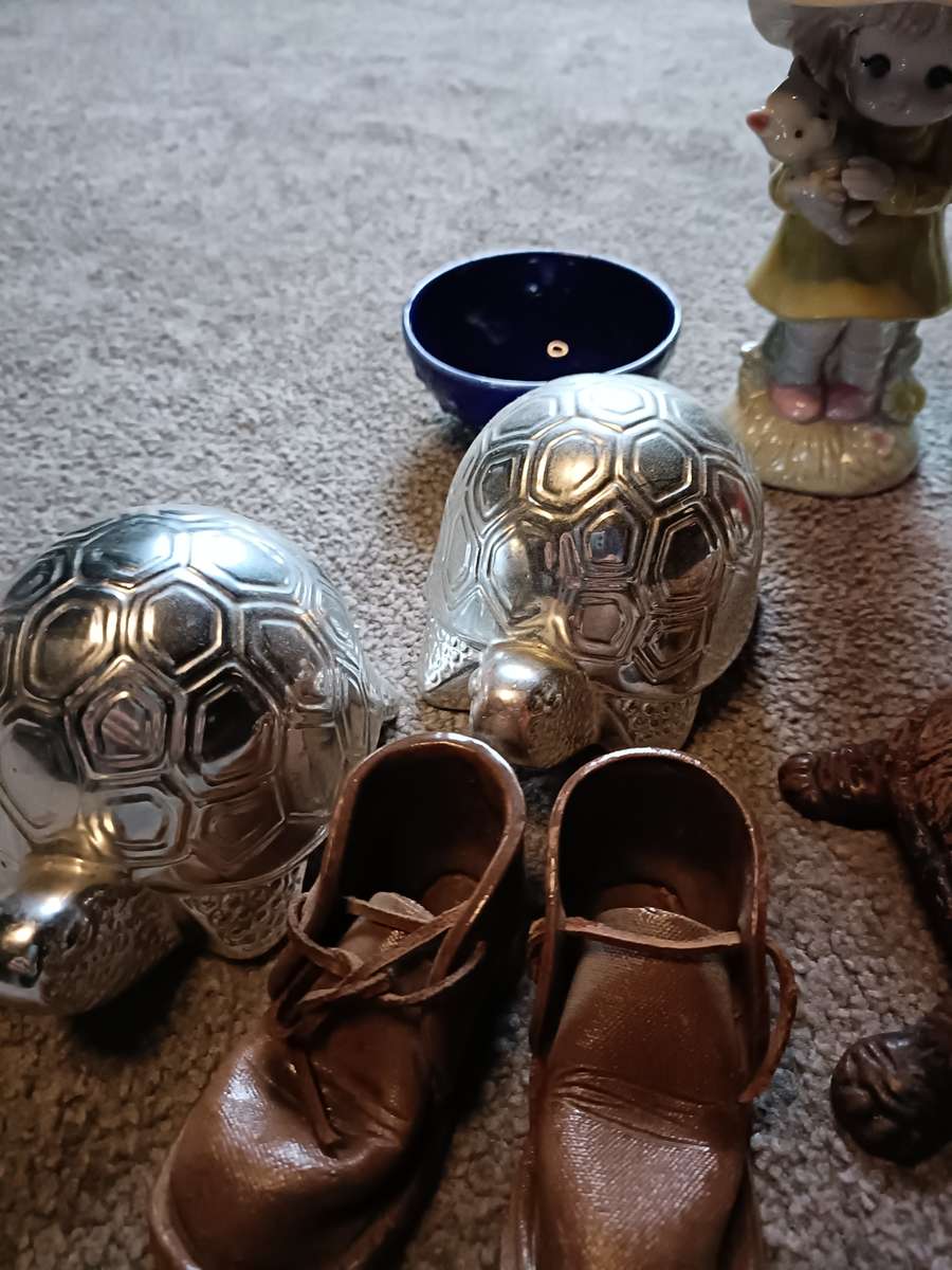 Vintage ornament lot