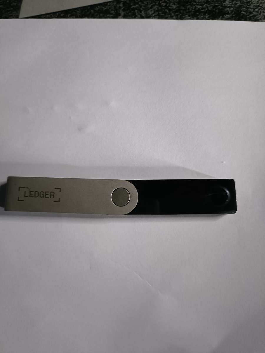 Ledger Nano X plus Safepal Cypher