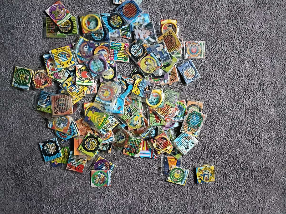BeyBlade Tazos sealed