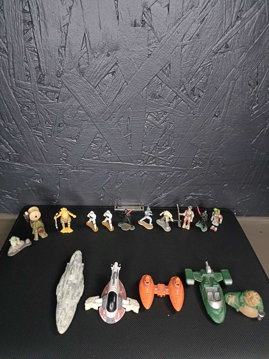 Old Starwars mini ships and figurines