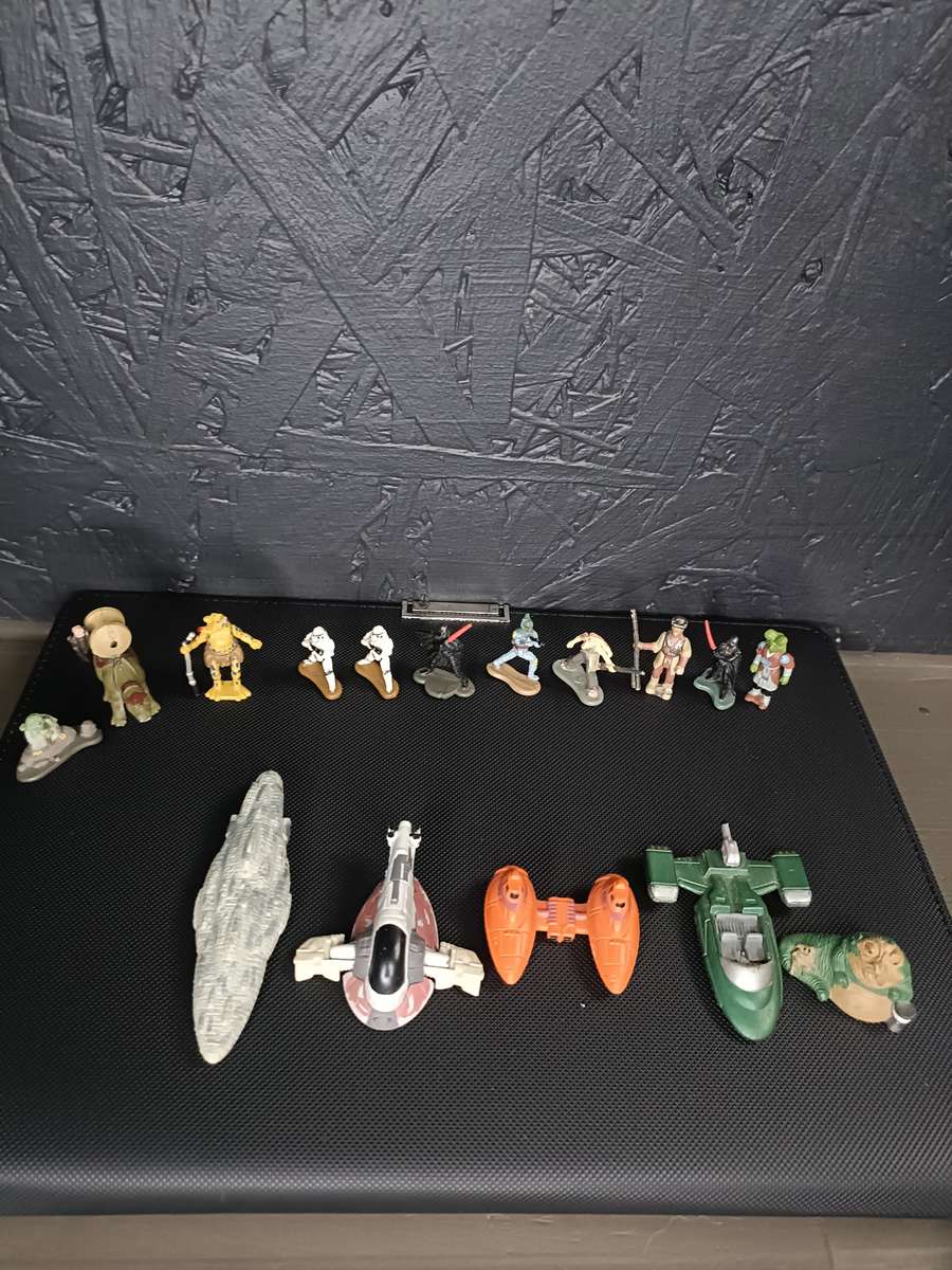 Old Starwars mini ships and figurines