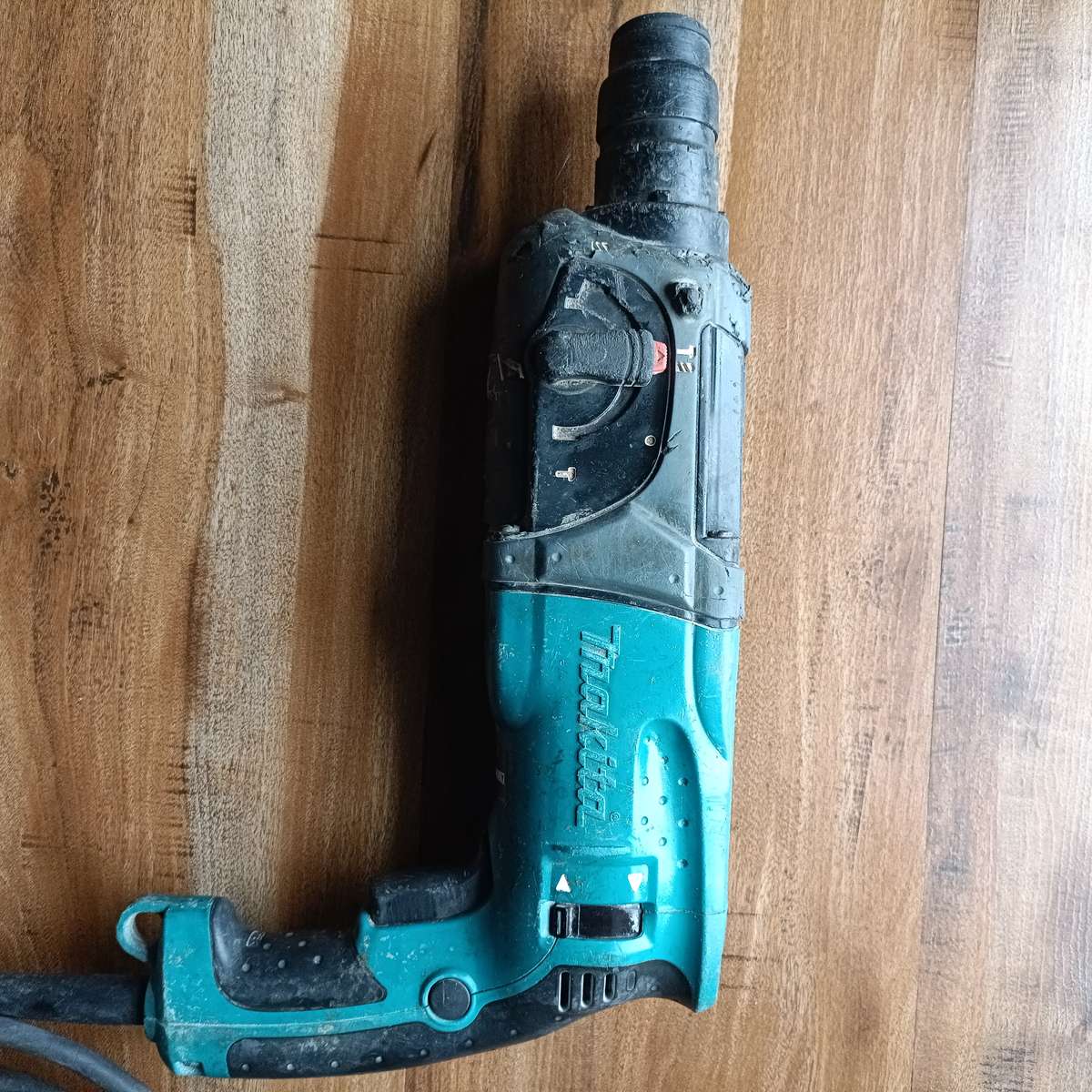 Makita Rotary Hammer Drill with SDS Plus 780 W HR2470