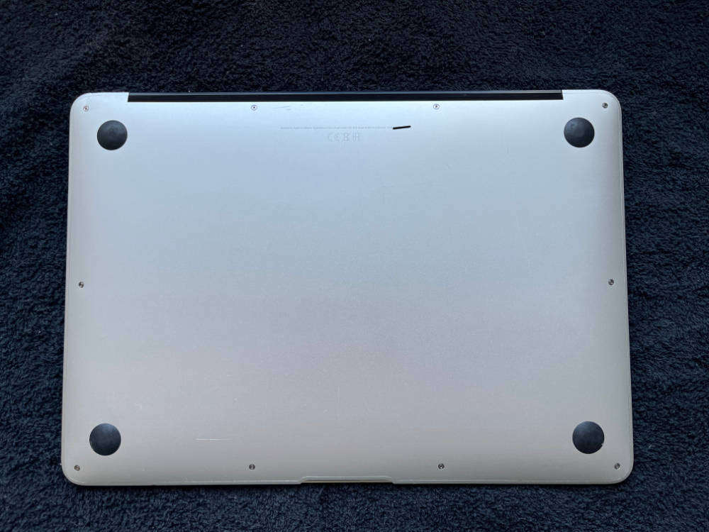 MacBook Air 2017 13" (A1466)