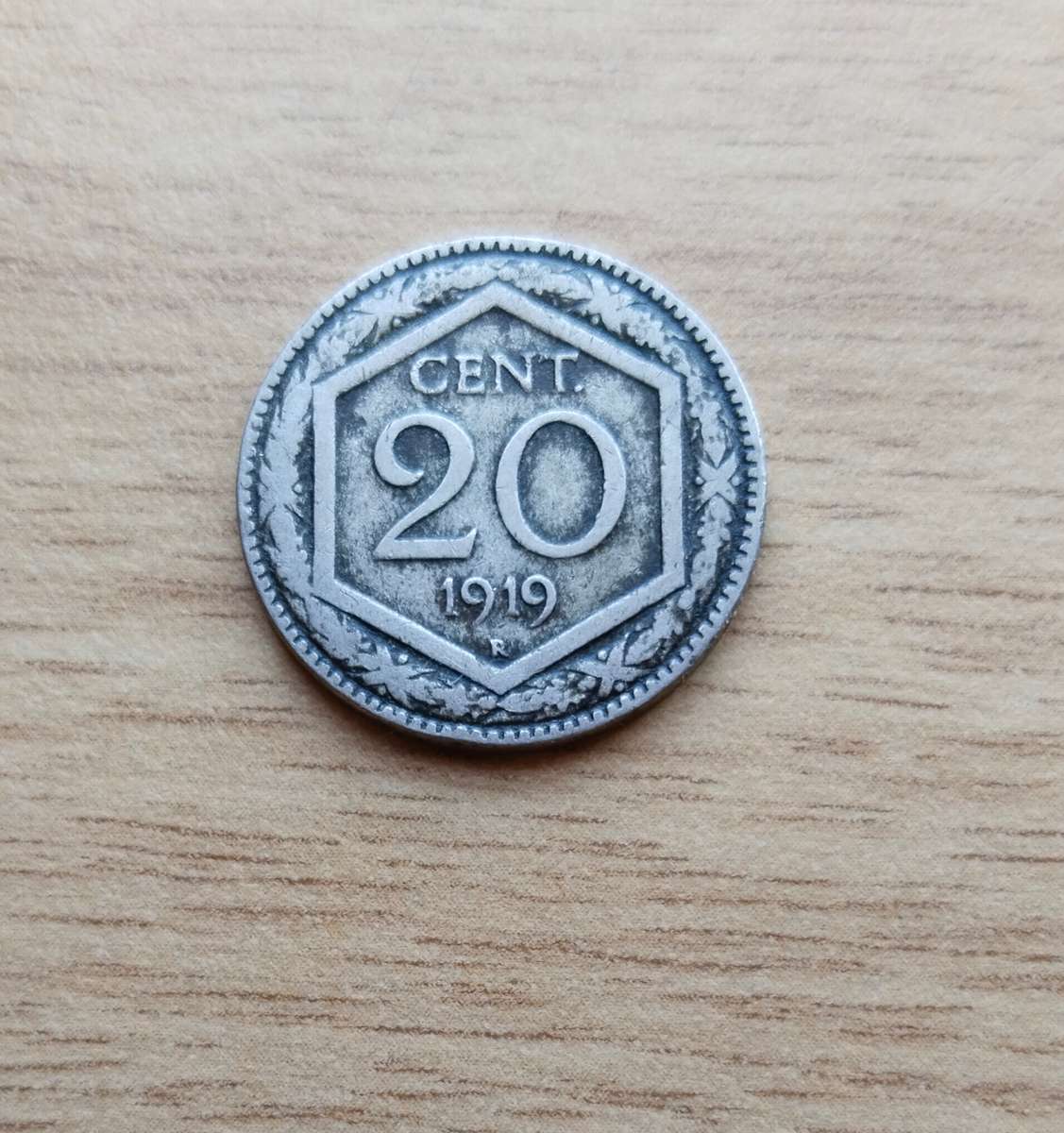 Italy 1919R 20 Cent's.