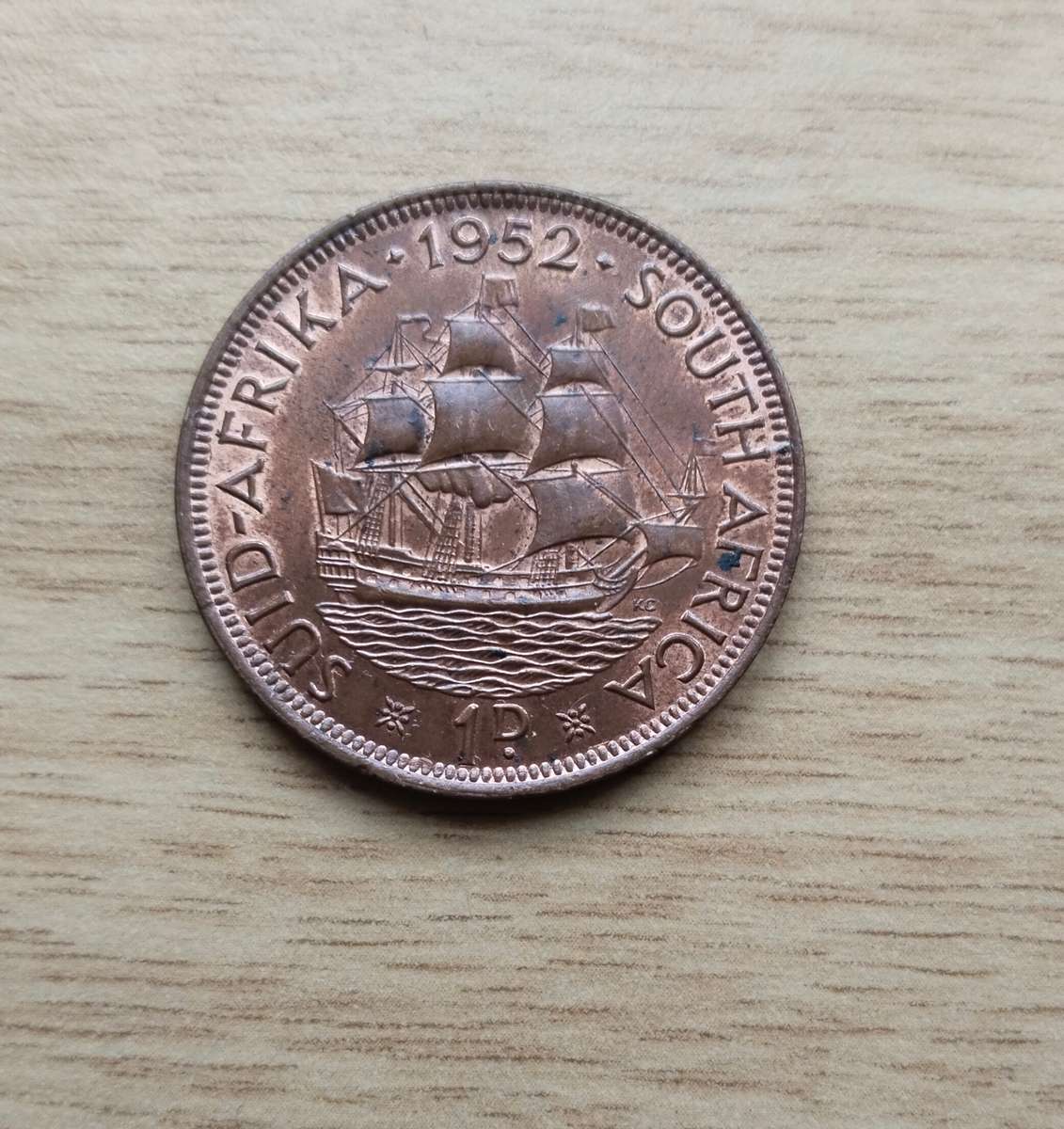 South Africa 1952 Full Penny. Good condition.