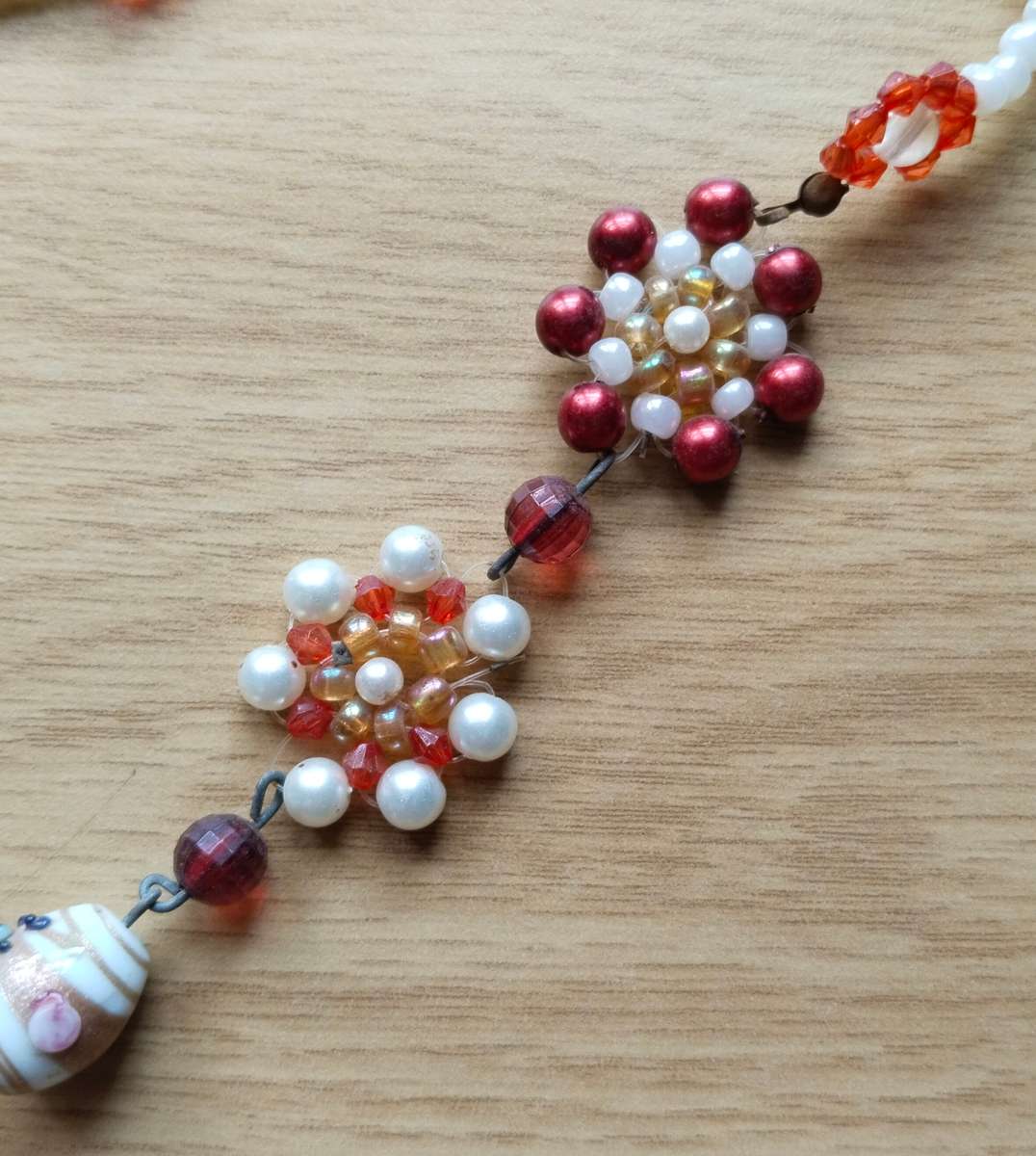 Beautiful colourful ladies necklace. 470mm long.