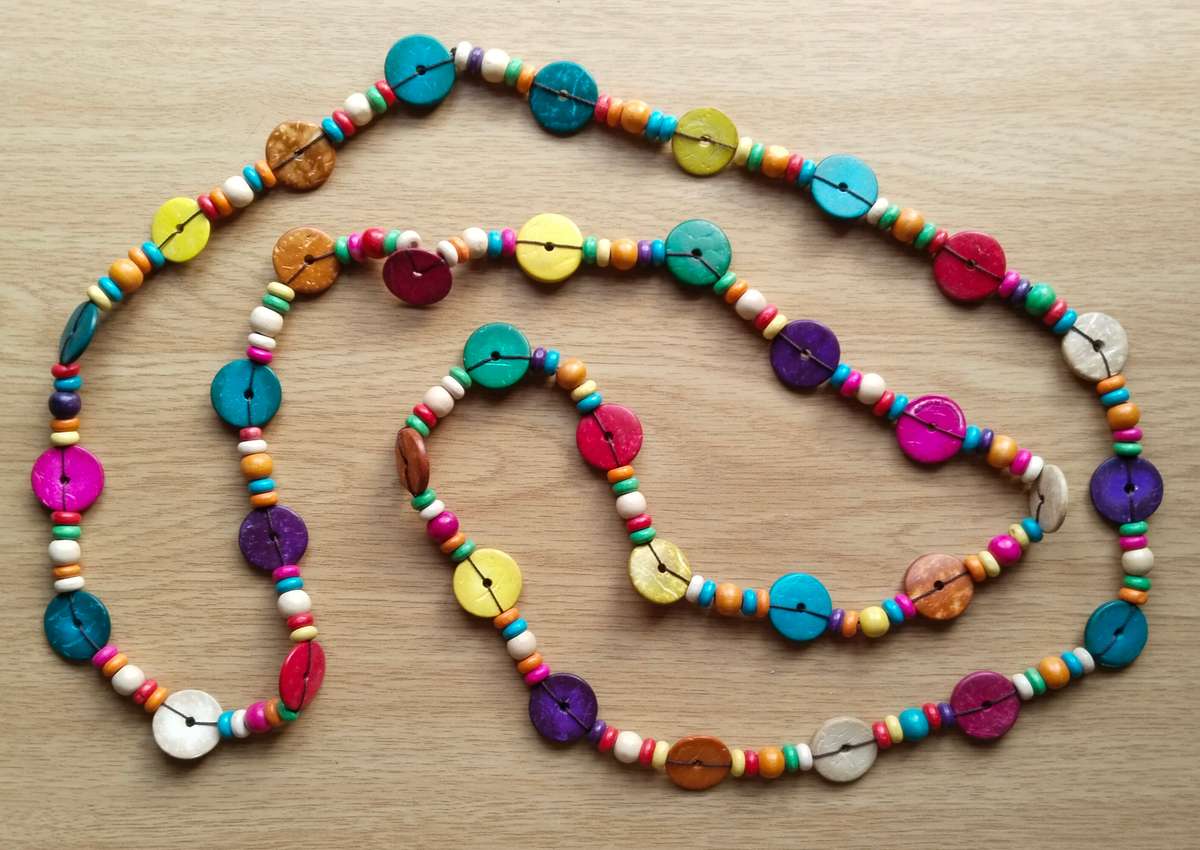 Beautiful colourful ladies necklace. 740mm long.