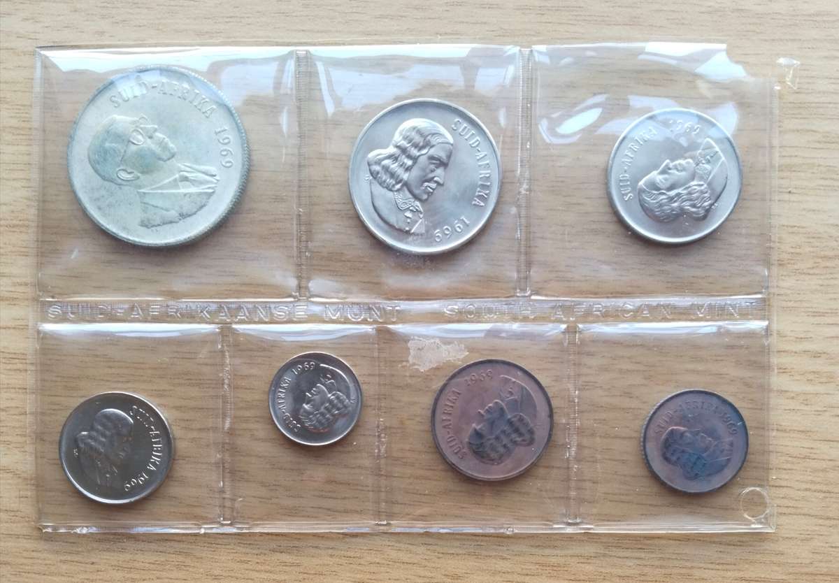 South Africa 1969 Silver One Rand UNC Mint Pack. Afrikaans.