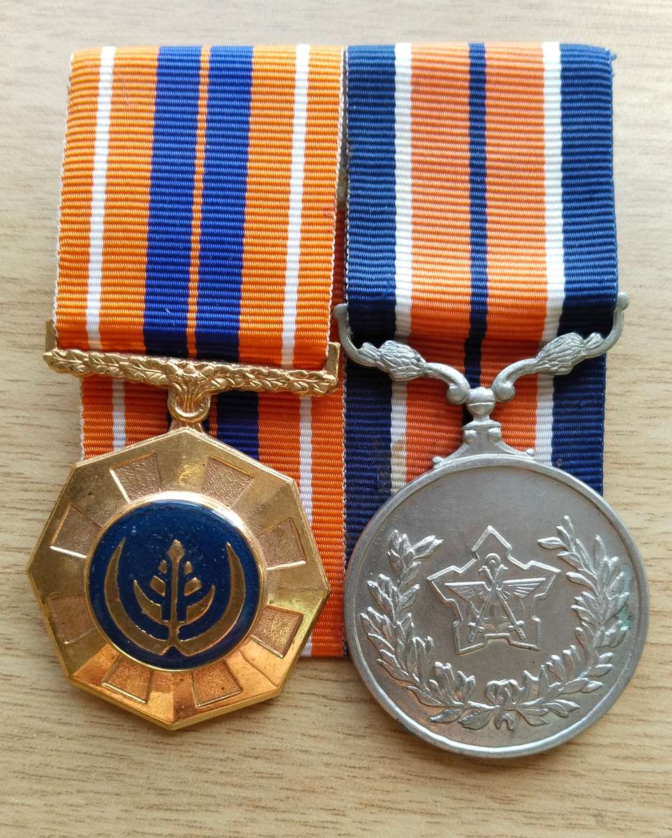 SANDF Group Medals awarded to 094359 /  200703