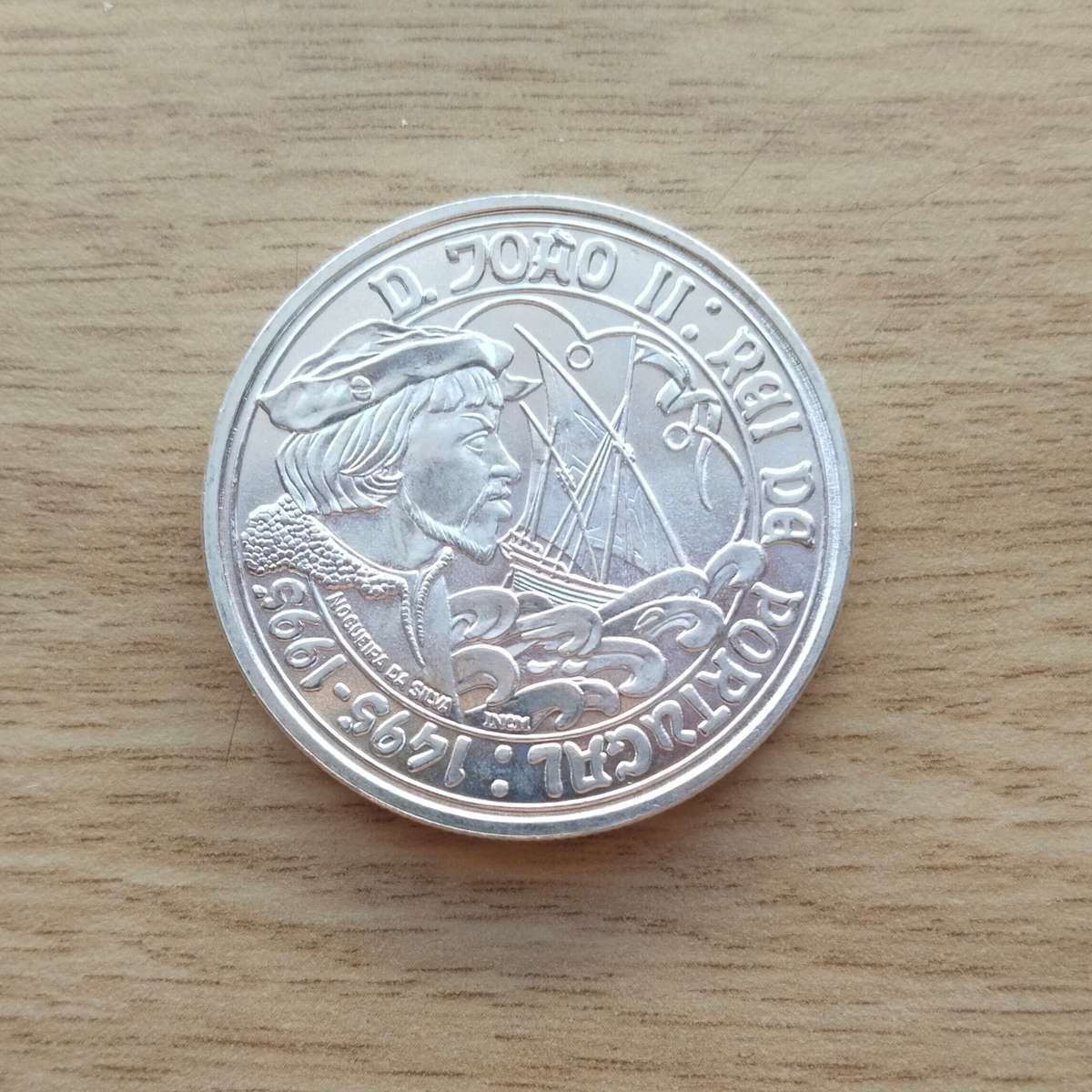 Portugal 1995 Silver 1000 Escudos. Nice coin!!
