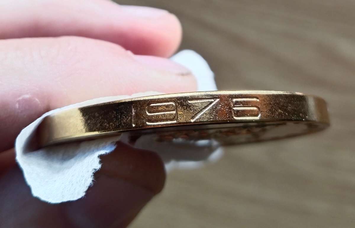 Great Britain 1976 Tower of London Large Commemorative Medal.