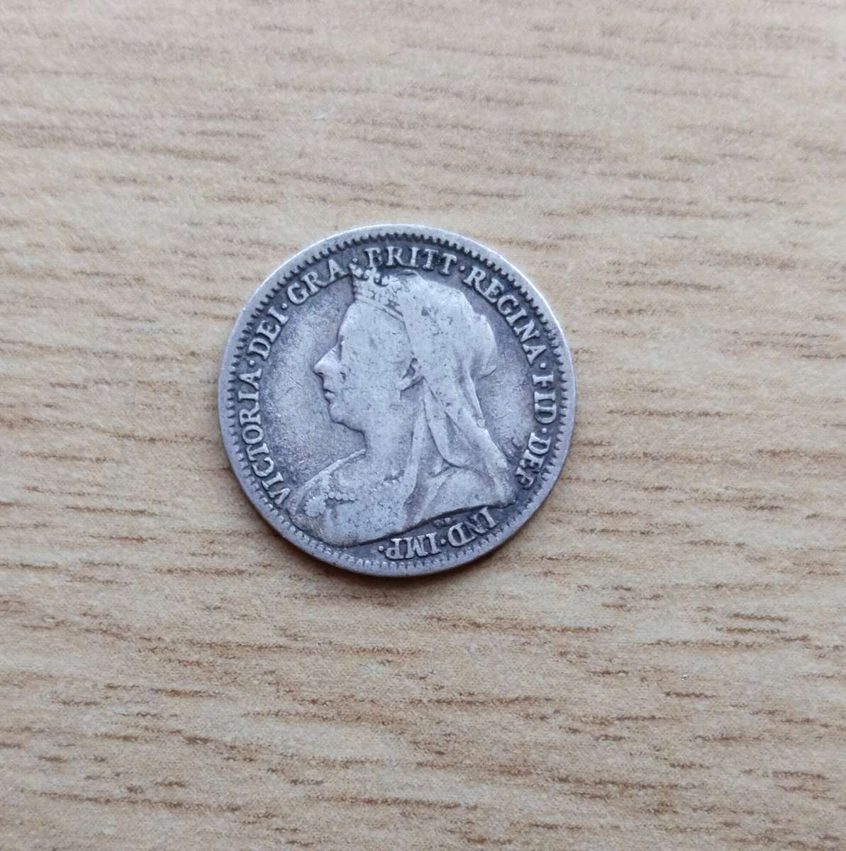 Great Britain Queen Victoria 1899 Silver Threepence. Nice coin??