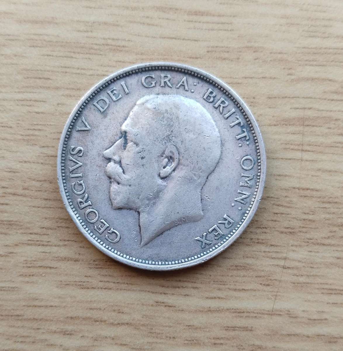 Great Britain Sterling silver King George V Half Crown. Nice coin!!