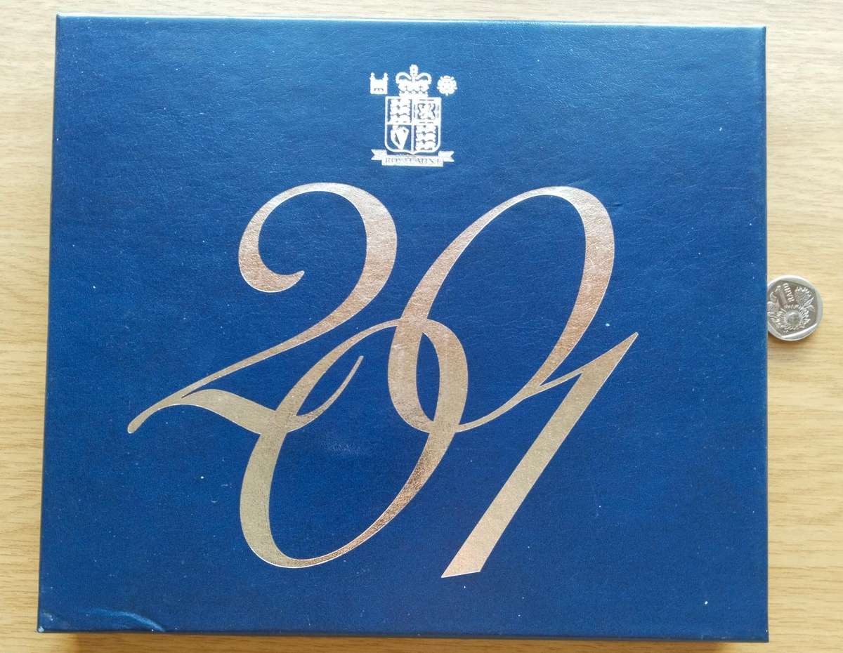 Great Britain 2001 Proof Coin Set