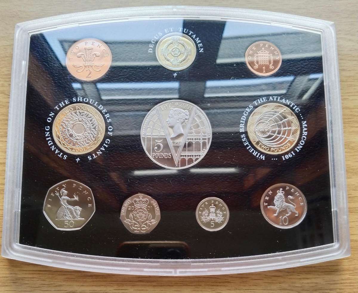 Great Britain 2001 Proof Coin Set
