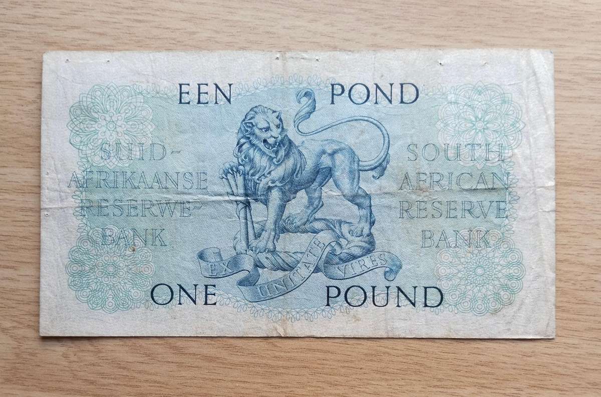 South Africa M.H. de Kock 19.1.52 Old one pound Bank Note. (254)