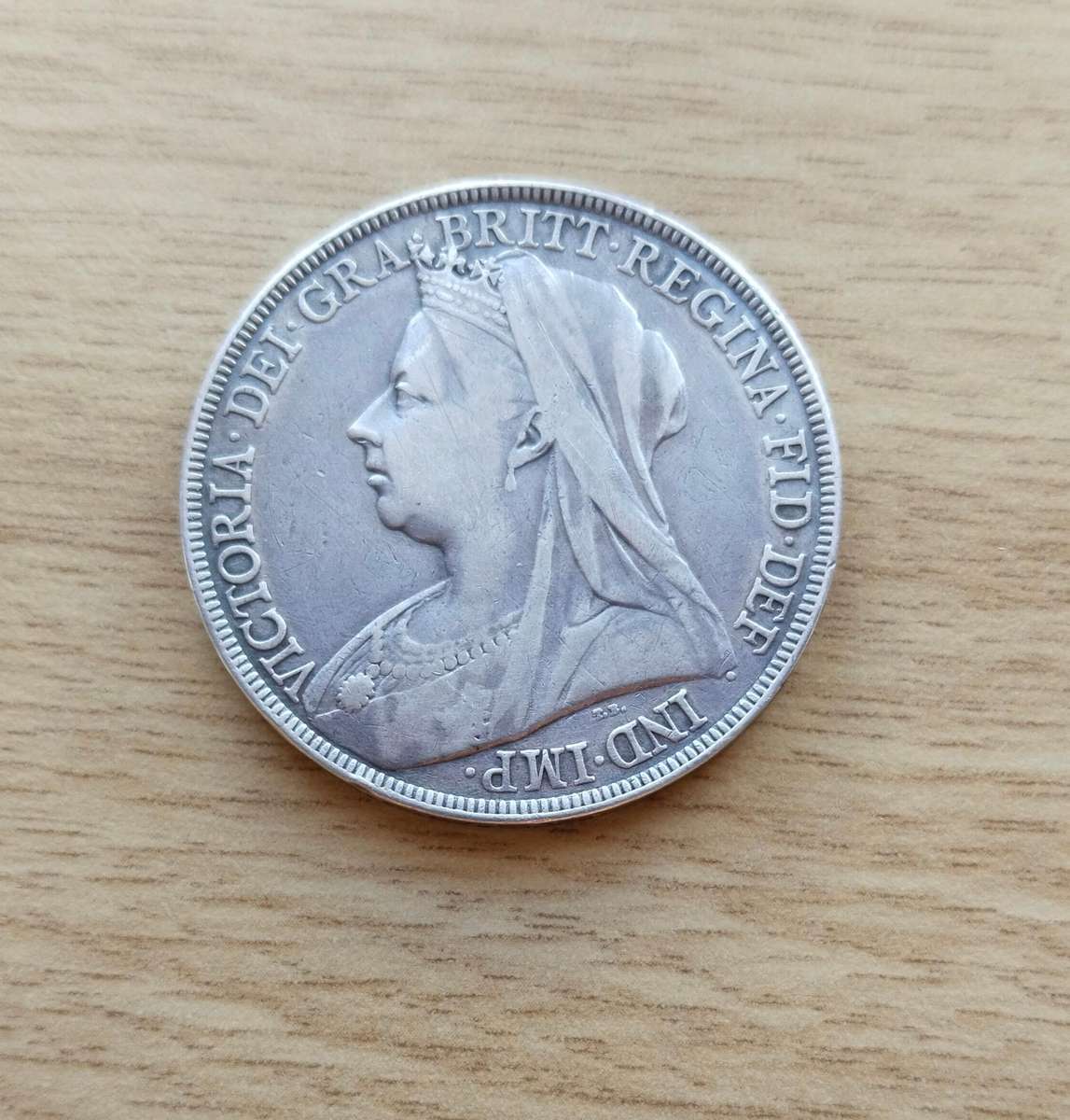 Great Britain Queen Victoria 1898 Silver Crown. Nice coin!!