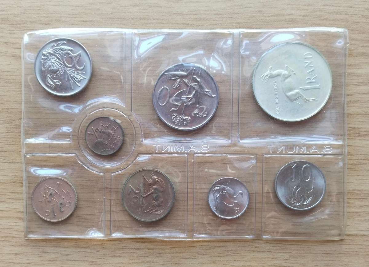 South Africa 1975 Silver One Rand UNC Coin Set.