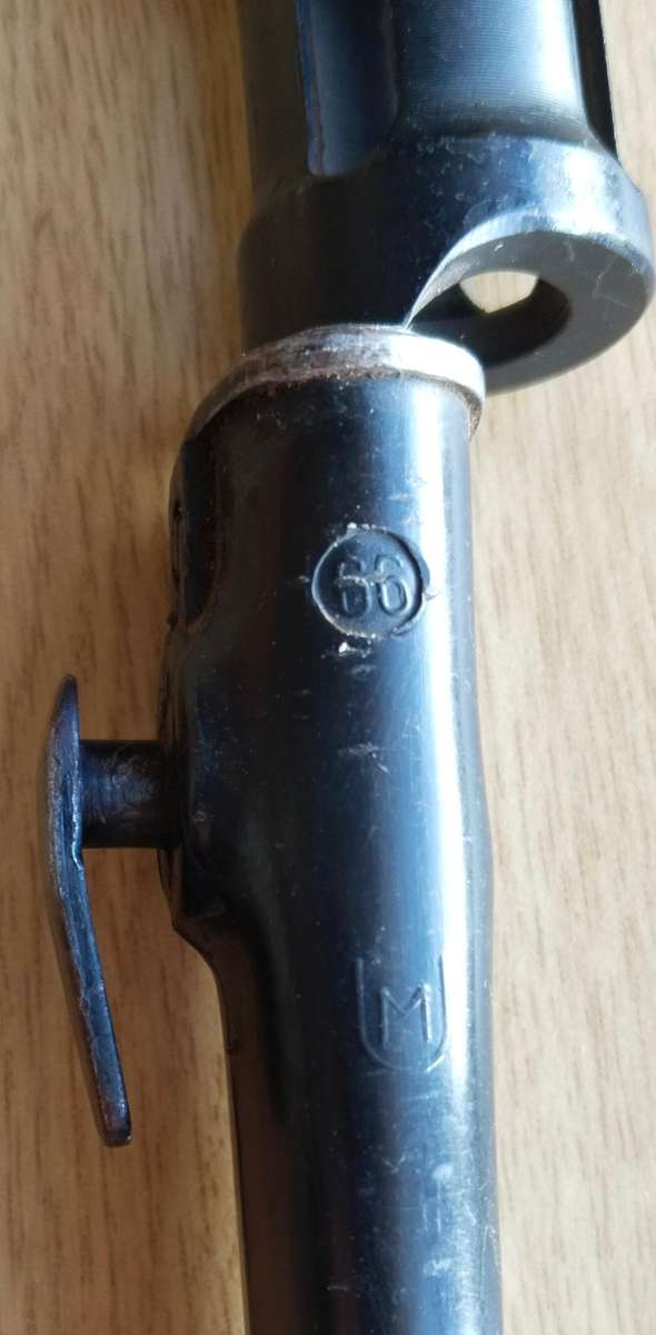 SANDF Old R1 Rifle Bayonet With Scabbard. No. 272134