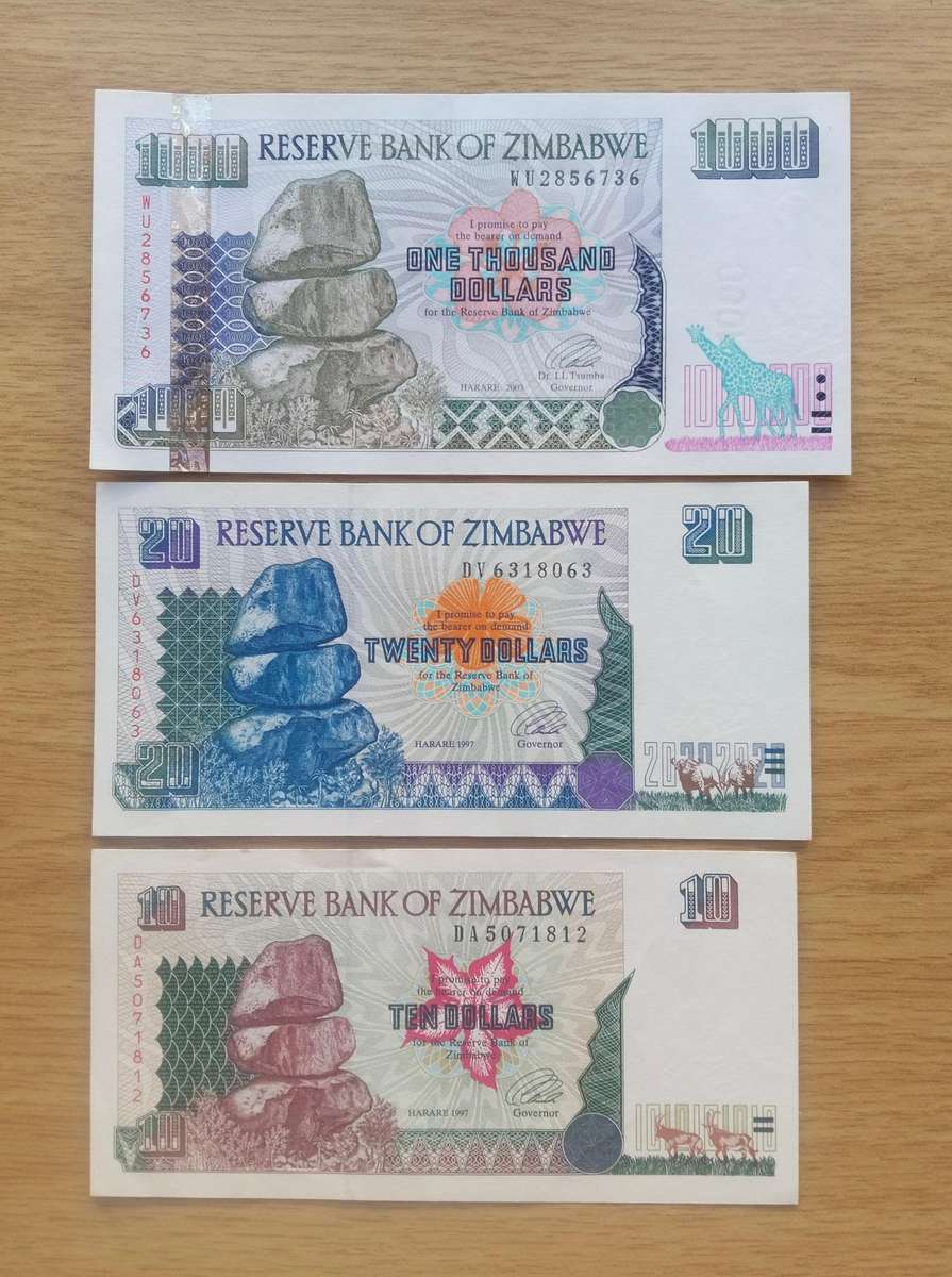 Zimbabwe Collection of 3 Different Denomination Bank Notes. Great Condition.