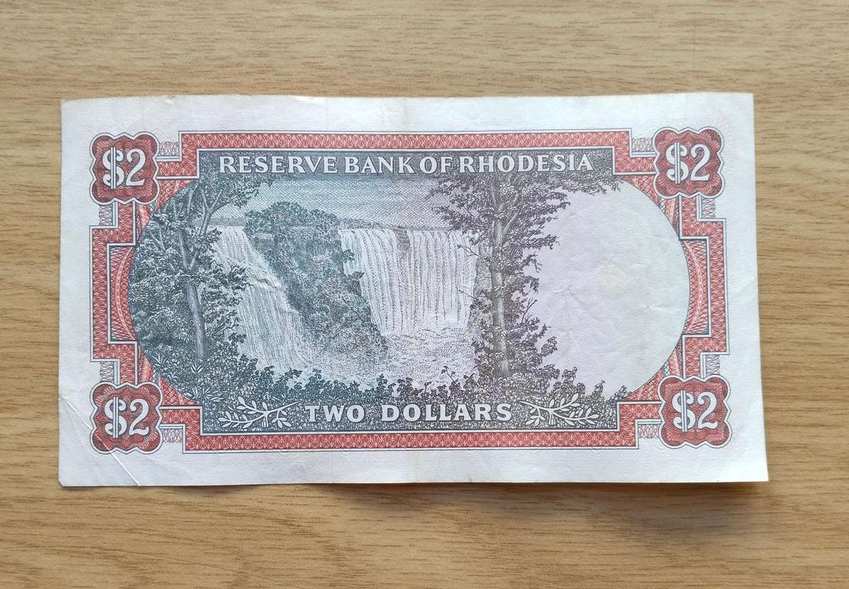 Rhodesia 12Th November 1971 Two Dollar Bank Note. (479)