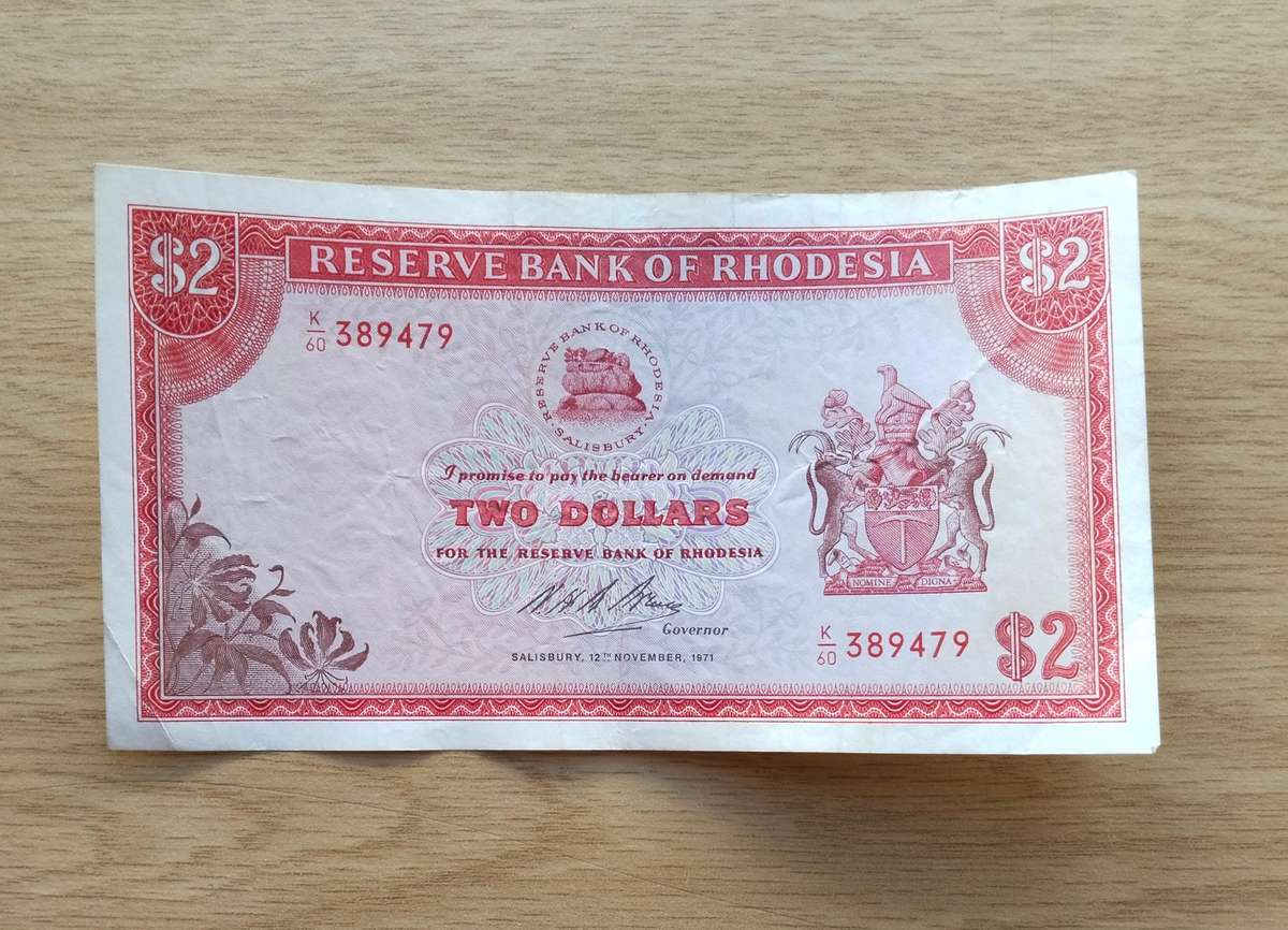 Rhodesia 12Th November 1971 Two Dollar Bank Note. (479)