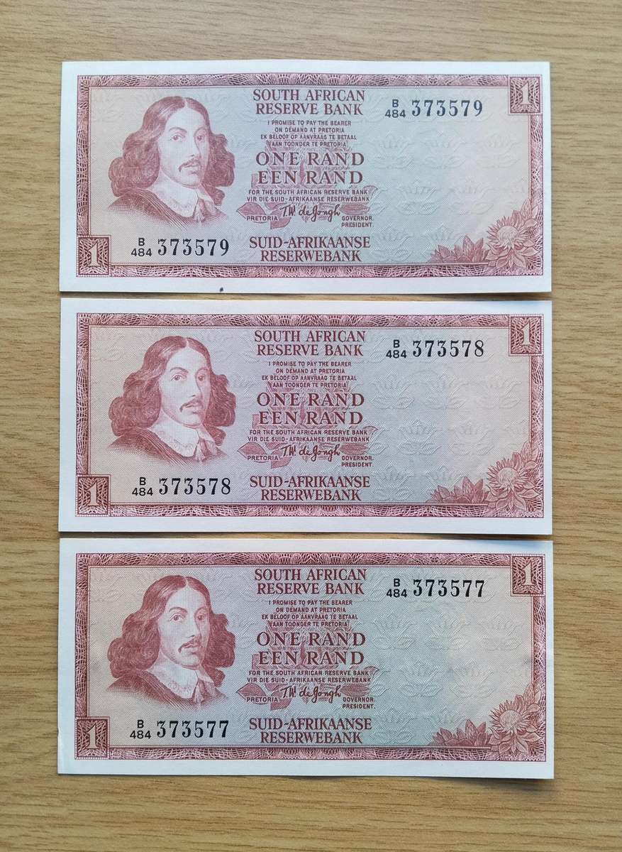 South Africa de Jongh 3 consecutive number R2 Bank Notes. (577-579)