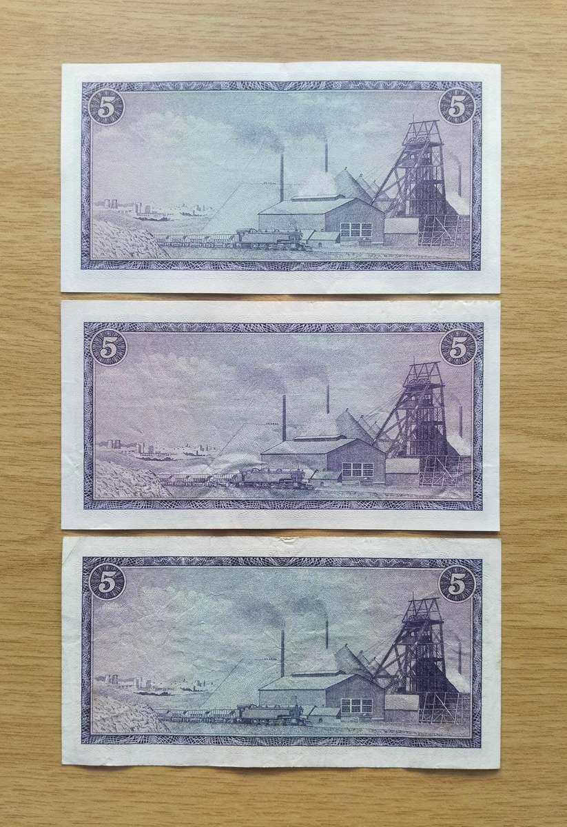 South Africa de Jongh Collection of 3 Old R5 Bank Notes. One bid takes all.