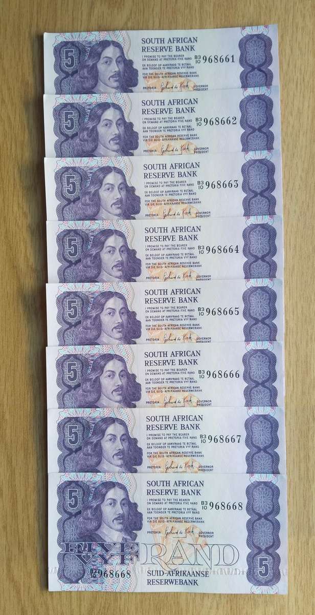 South Africa de Kock 8 Consecutive number R5 Bank Notes. (661-668)