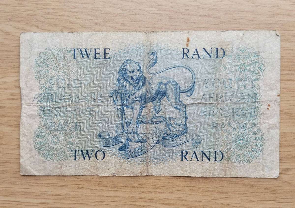 South African M.H. de Kock old R2 Bank Note. (161)