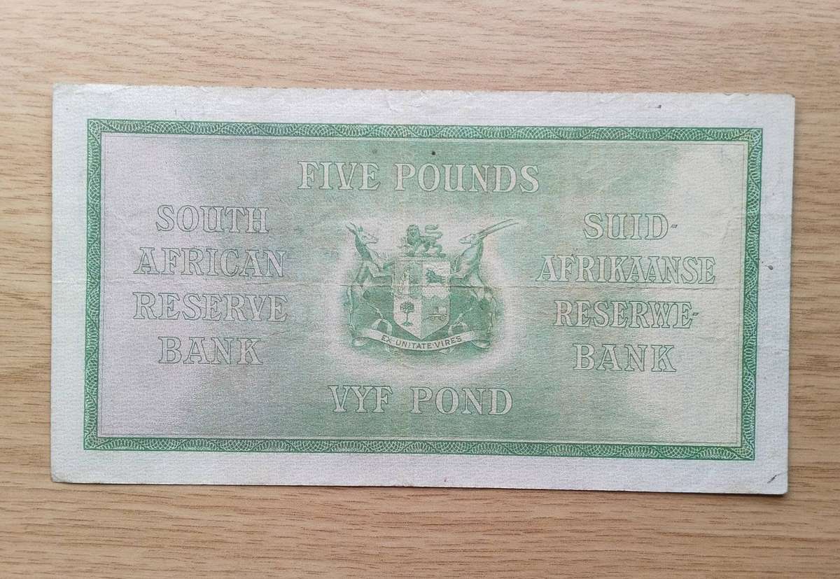 South African M.H. de Kock 8 April 1947 Old Five Pounds Bank Note. (067)