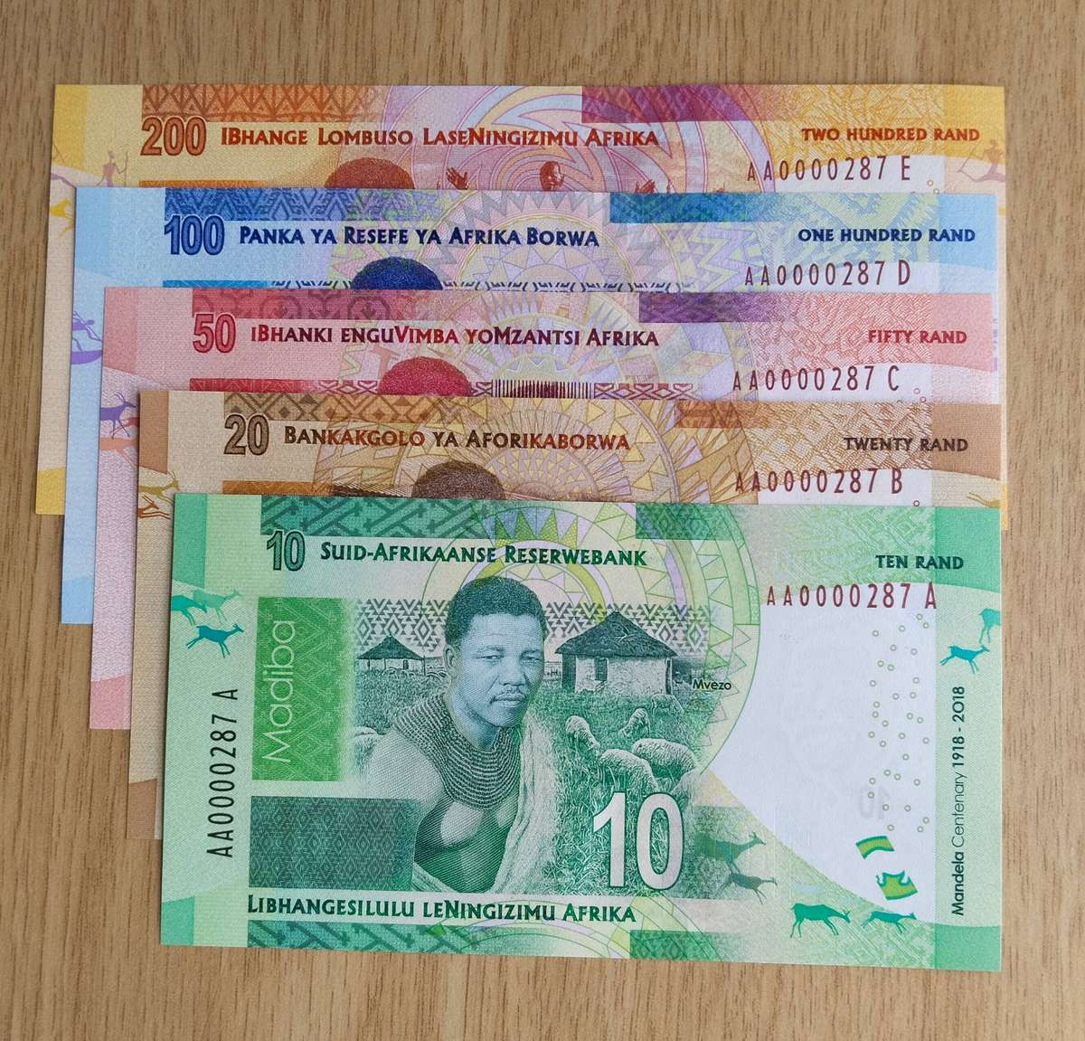South African Nelson Mandela AA287 Centenary Bank Note Set.