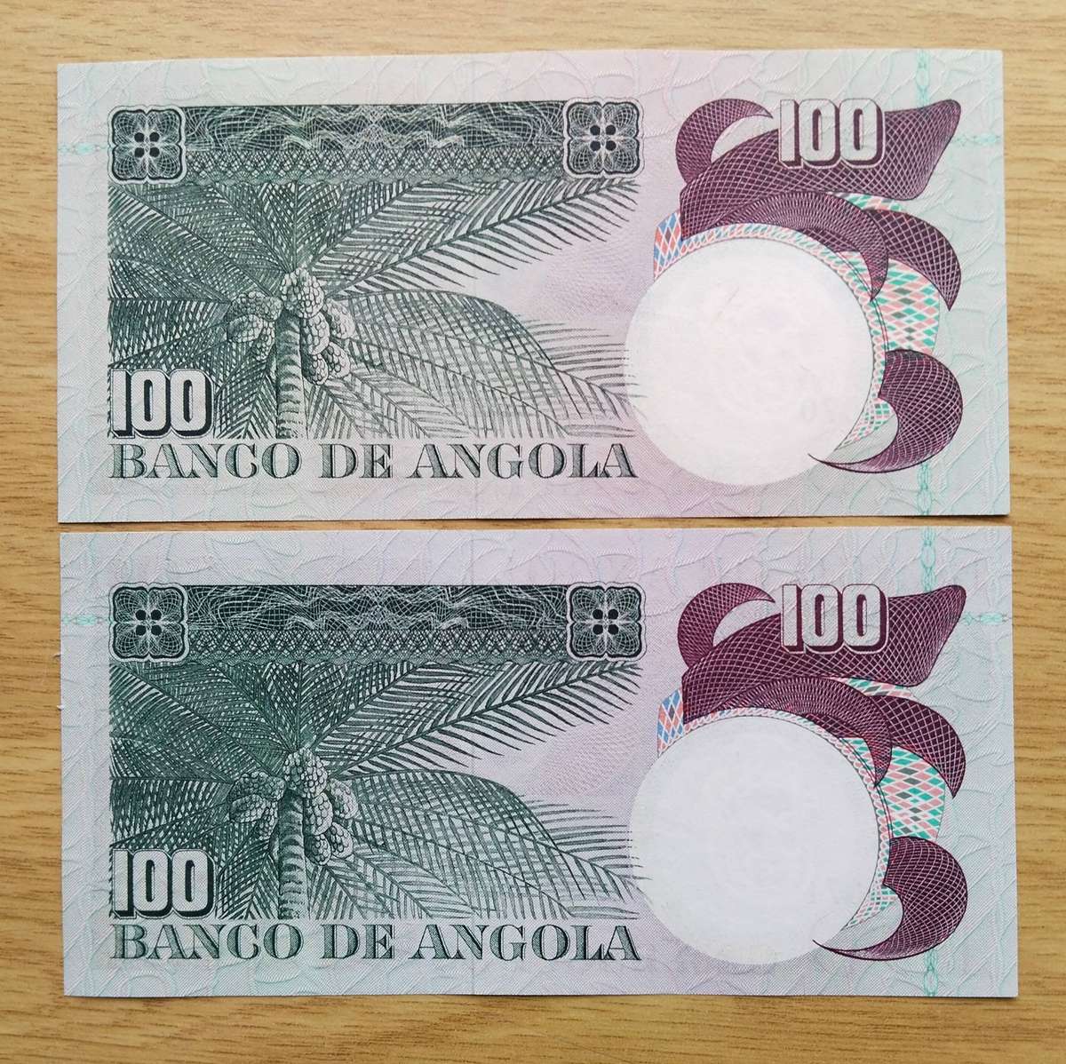 Angola 2 Consecutive number 1973 Excellent Condition 100 Escudos Bank Notes.