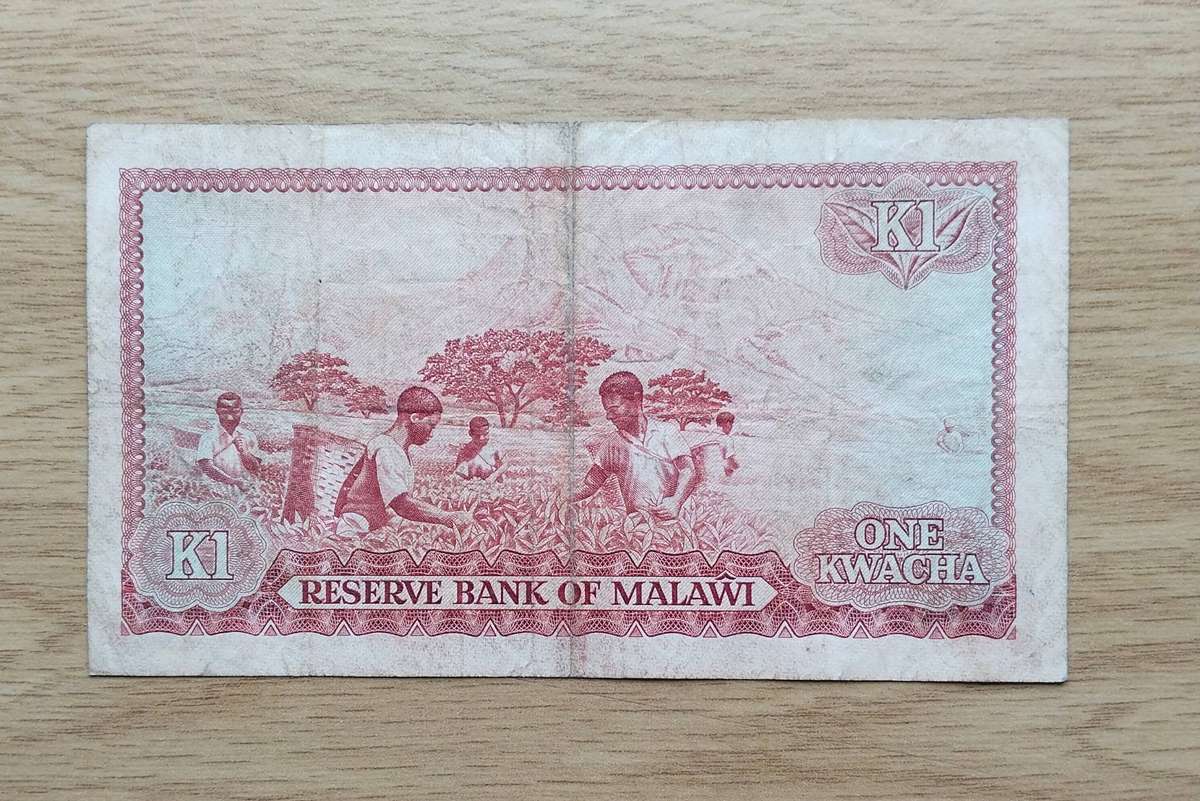 Malawi 1981 One Kwatcha Bank Note.