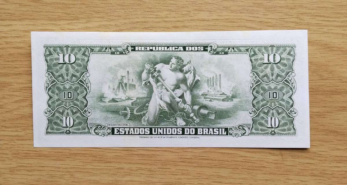 Brazil Excellent condition 10 Cruzados Bank Note.