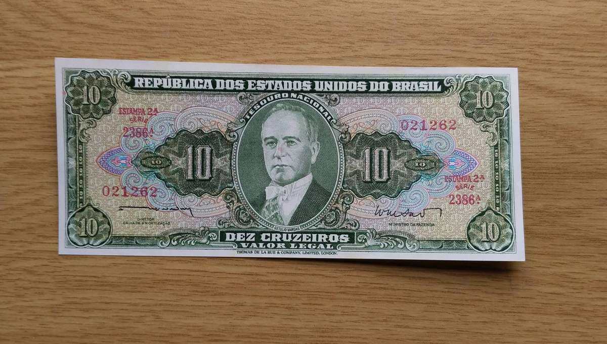 Brazil Excellent condition 10 Cruzados Bank Note.