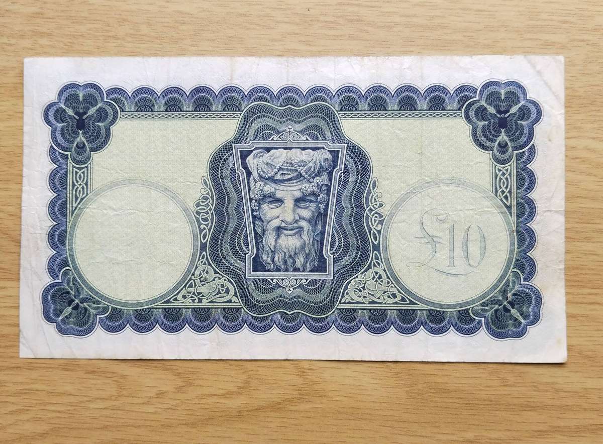 Central Bank of Ireland 10.2.75 Old £10 Bank Note. Rare. Large note.