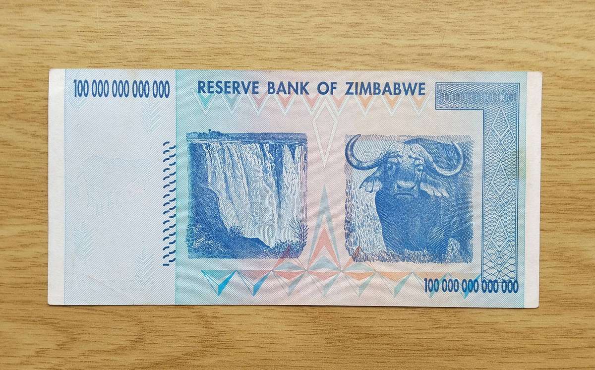 Zimbabwe One Hundred Trillion Dollars Bank Note.. ( 799)