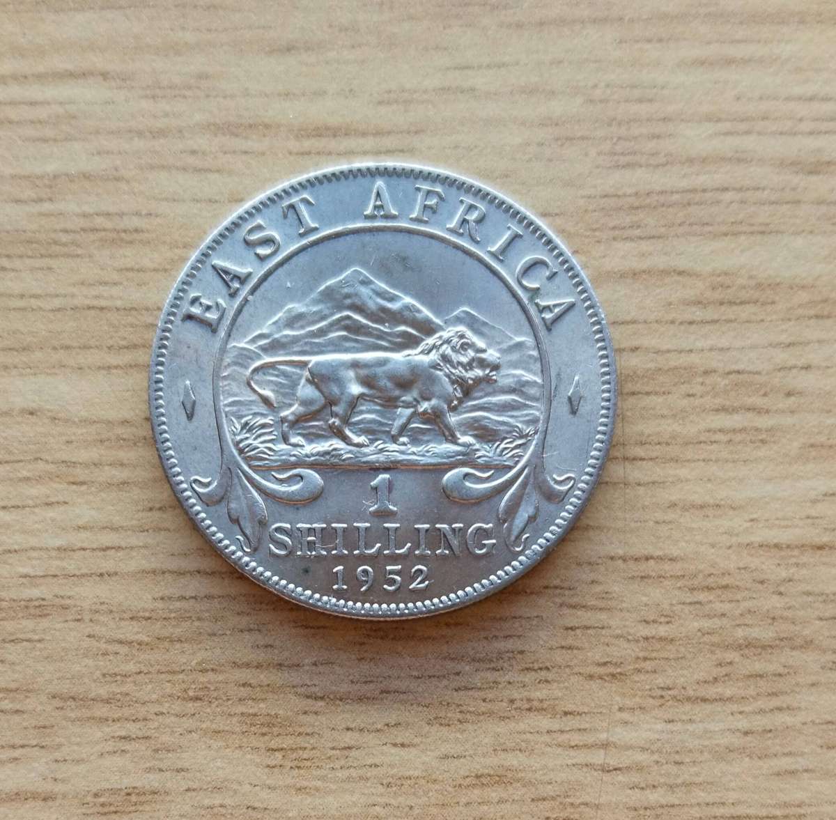 East Africa 1952 UNC 1 Shilling. Great Coin !!