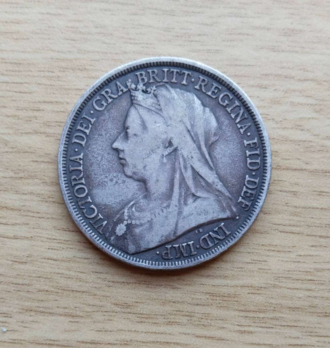 Great Britain Queen Victoria 1893 Sterling silver Crown. Nice Coin!!
