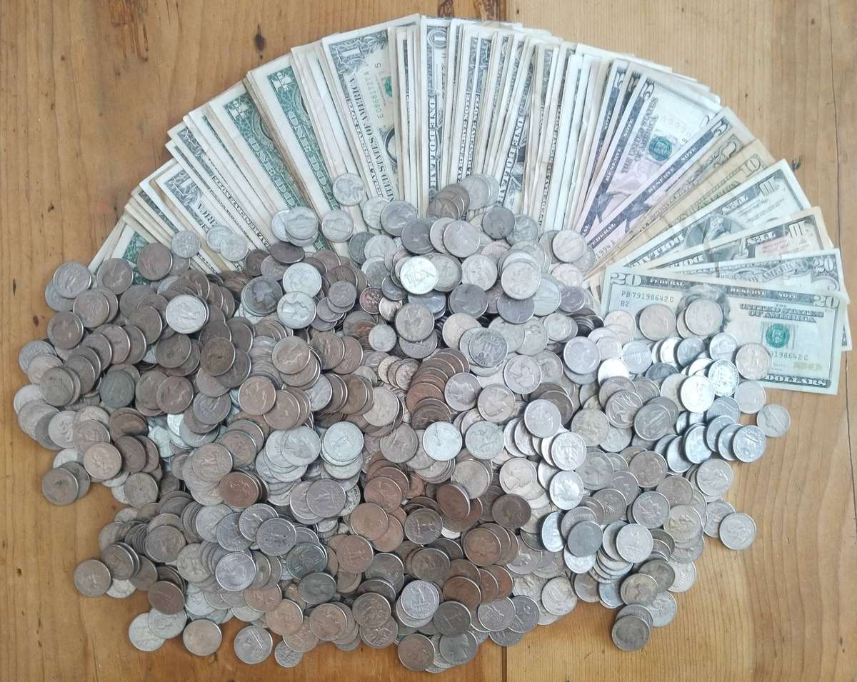 America $502.00. R8681.44 in Today's Exchange Rate. (22/09/25)