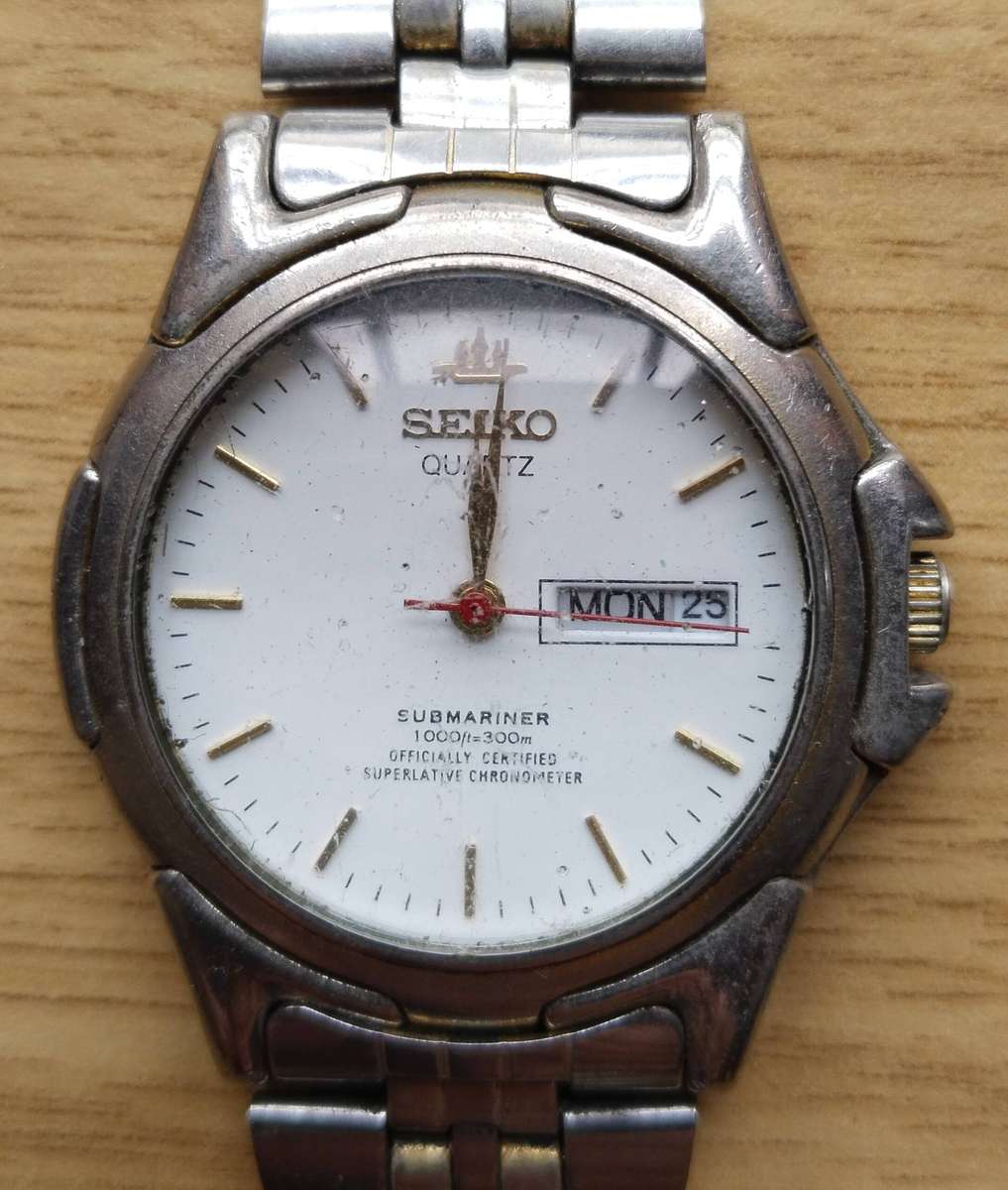 Seiko Quartz Submariner Old vintage Mens Watch.