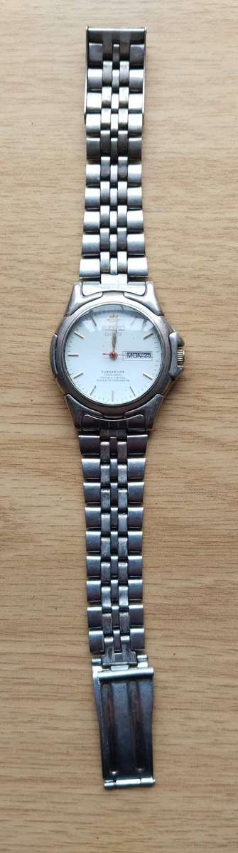 Seiko Quartz Submariner Old vintage Mens Watch.