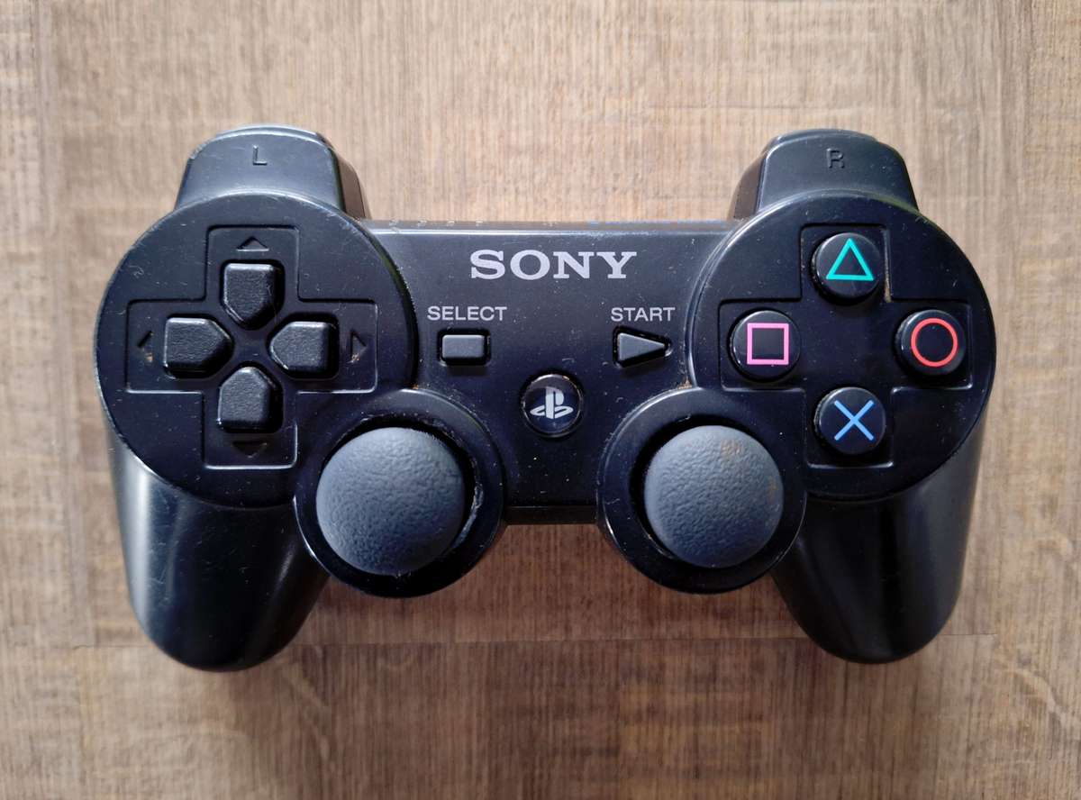 Playstation 3 Phat 80GB Console + 1 Original Controller (PS3)