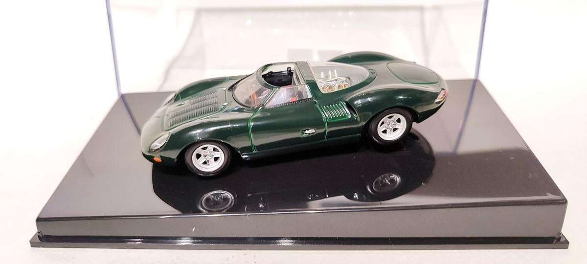 **VERY RARE/MINT/BOXED** 1/43 Jaguar XJ 13 British Racing Green (53541)