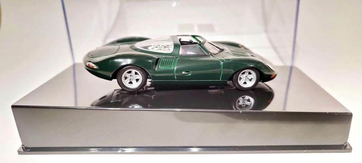 **VERY RARE/MINT/BOXED** 1/43 Jaguar XJ 13 British Racing Green (53541)
